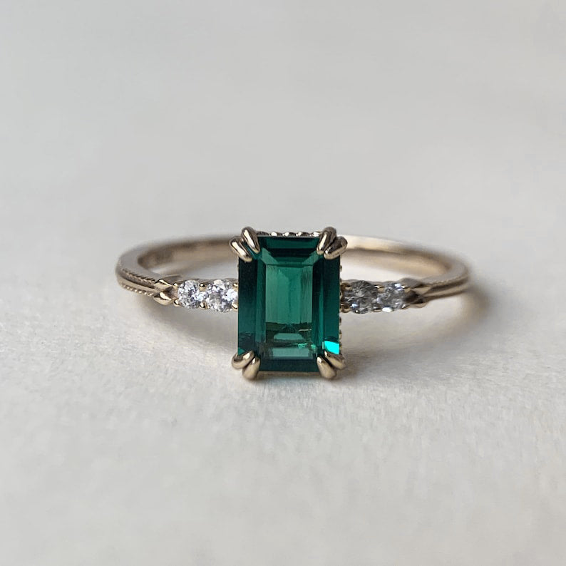 10K 14k 18K Gold Vintage Emerald Wedding Ring