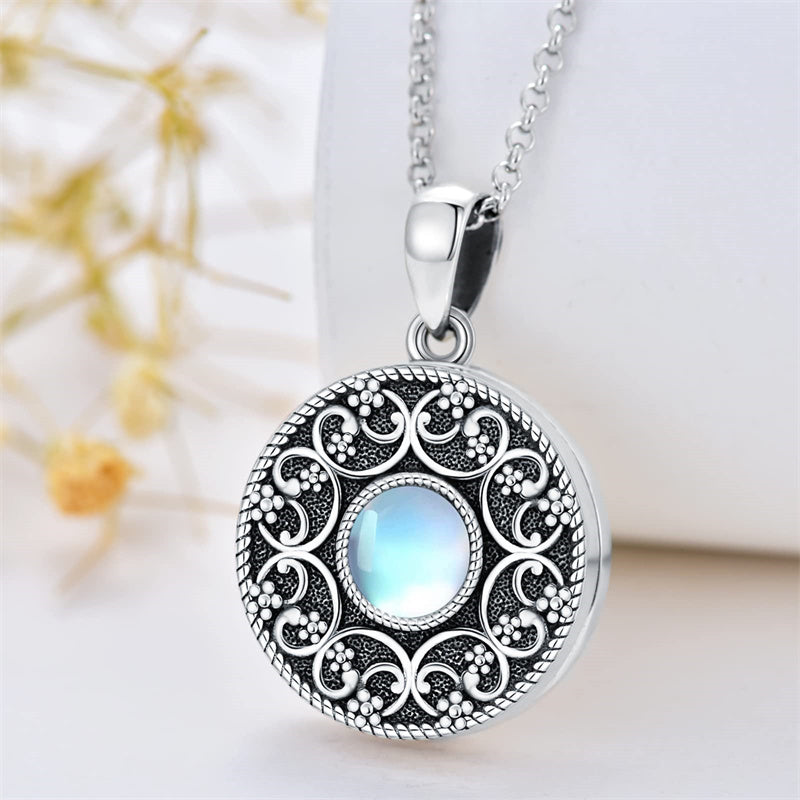 Sterling Silver Personalized Photo &Engraved Round Photo Necklace