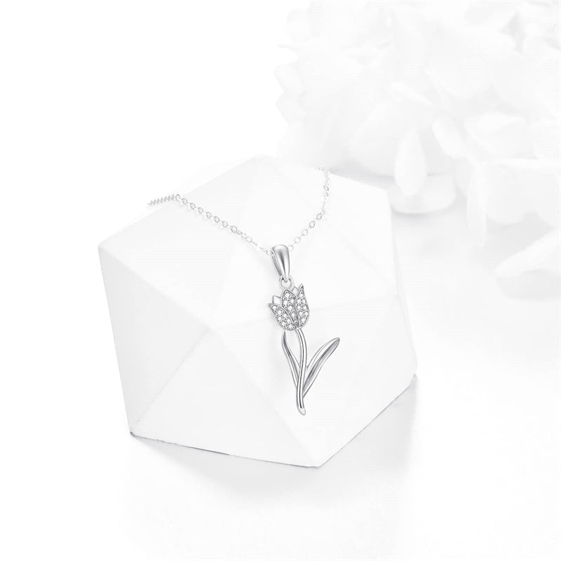 14K Gold Tulip Flower Pendant Necklace