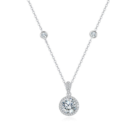 925 Sterling Silver Elegant Round Zircon Halo Pendant Necklace With Chain Accents