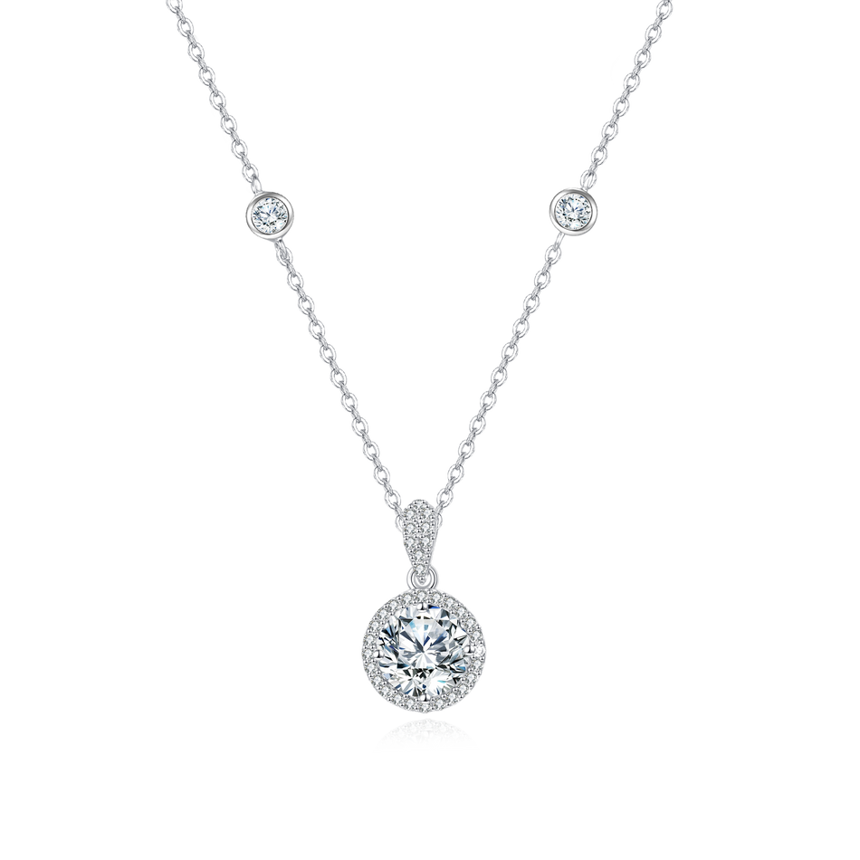 925 Sterling Silver Elegant Round Zircon Halo Pendant Necklace With Chain Accents