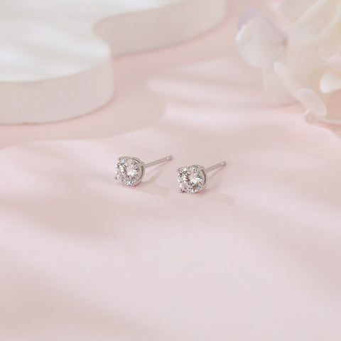 925 Sterling Silver Elegant Brilliance: Classic Round Cut Moissanites In Four-prong Setting
