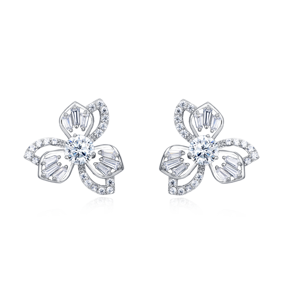 925 Sterling Silver Elegant Four-leaf Clover Moissanite Earrings