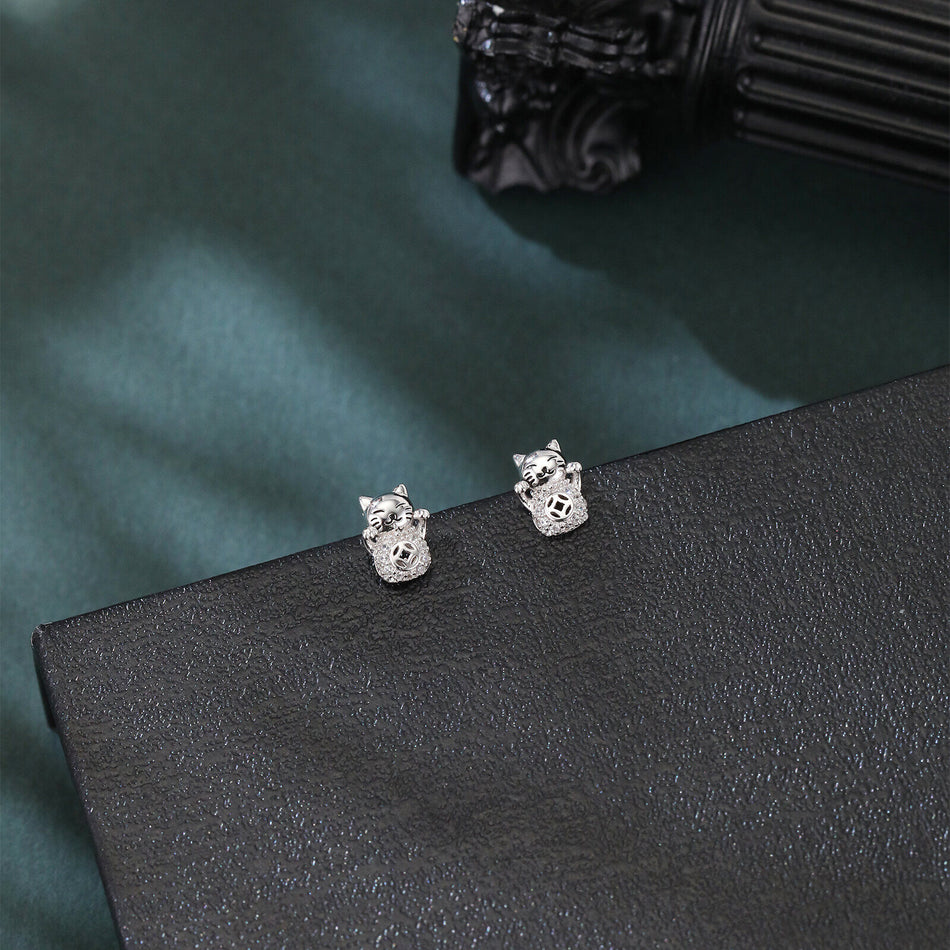 925 Sterling Silver Silver Zircon Lucky Cat Earrings ¨C Adorable Charm With Sparkling Accents