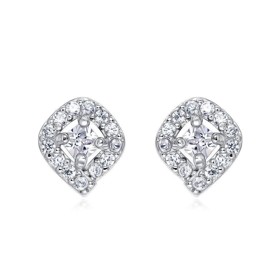 925 Sterling Silver Elegant Heart-shaped Zircon Stud Earrings With Symmetrical Halo Setting