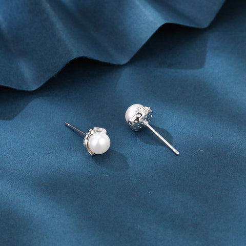 925 Sterling Silver Elegant Pearl Stud Earrings In Silver Floral Setting