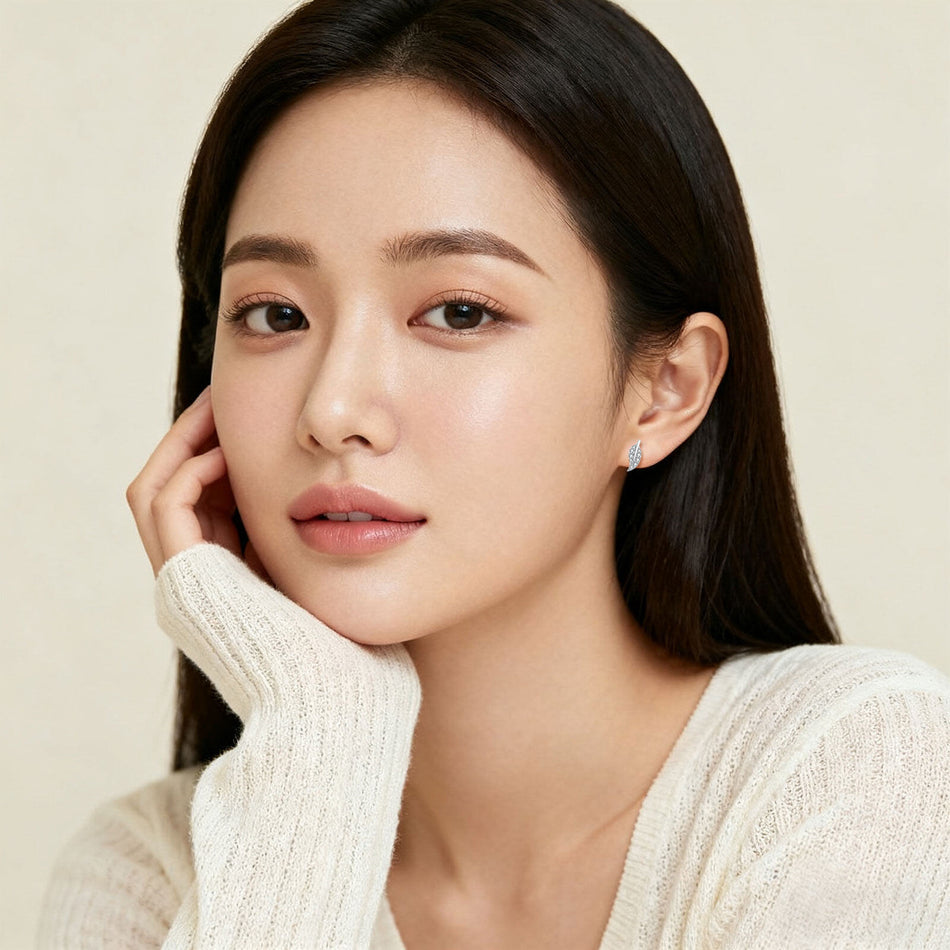 925 Sterling Silver **zircon Leaf Earrings In Sterling Silver: Modern Luxury Jewelry**