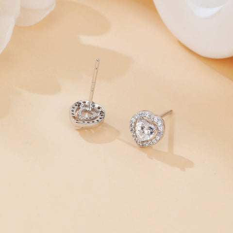 925 Sterling Silver Elegant Heart-shaped Zircon Stud Earrings In Sterling Silver