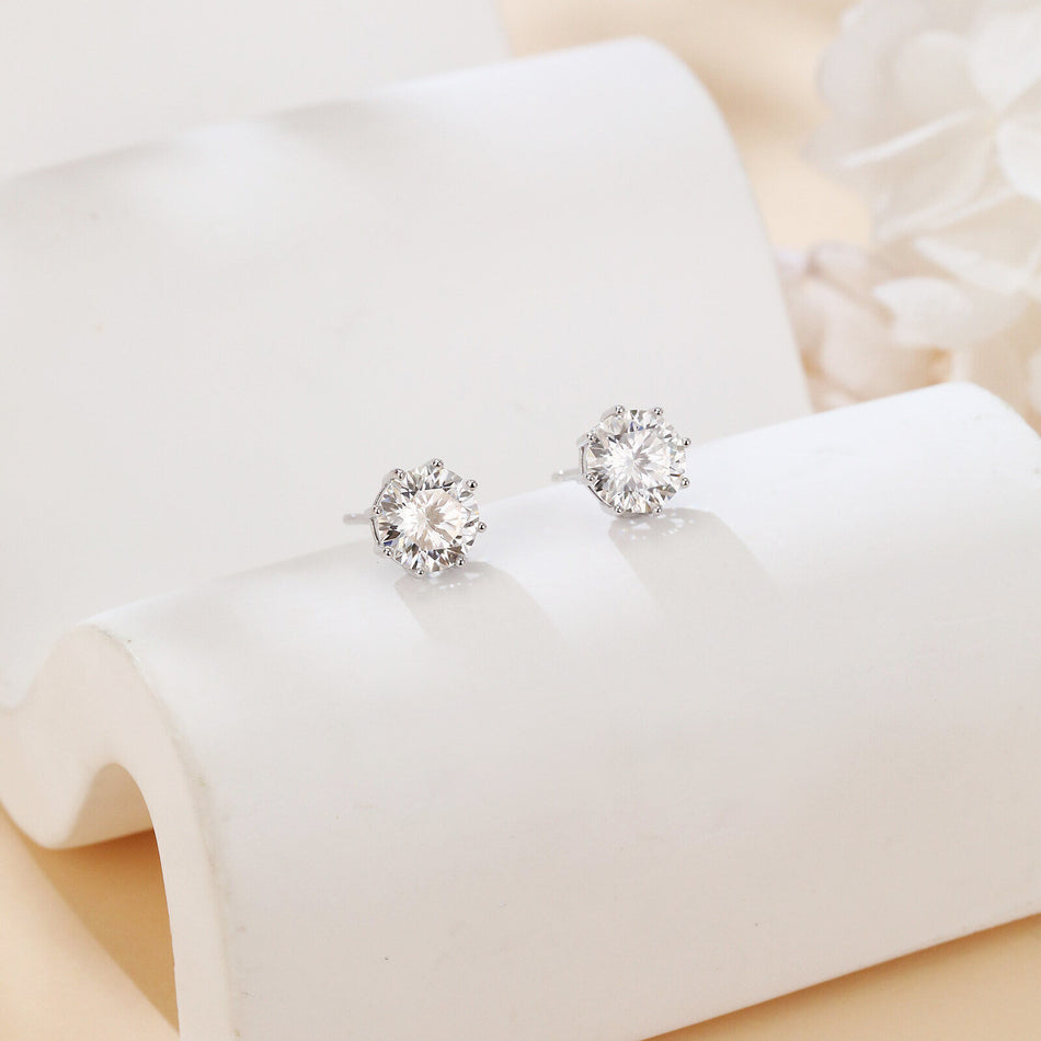 925 Sterling Silver Elegant Moissanite Stud Earrings In Silver: Timeless Beauty Meets Modern Simplicity