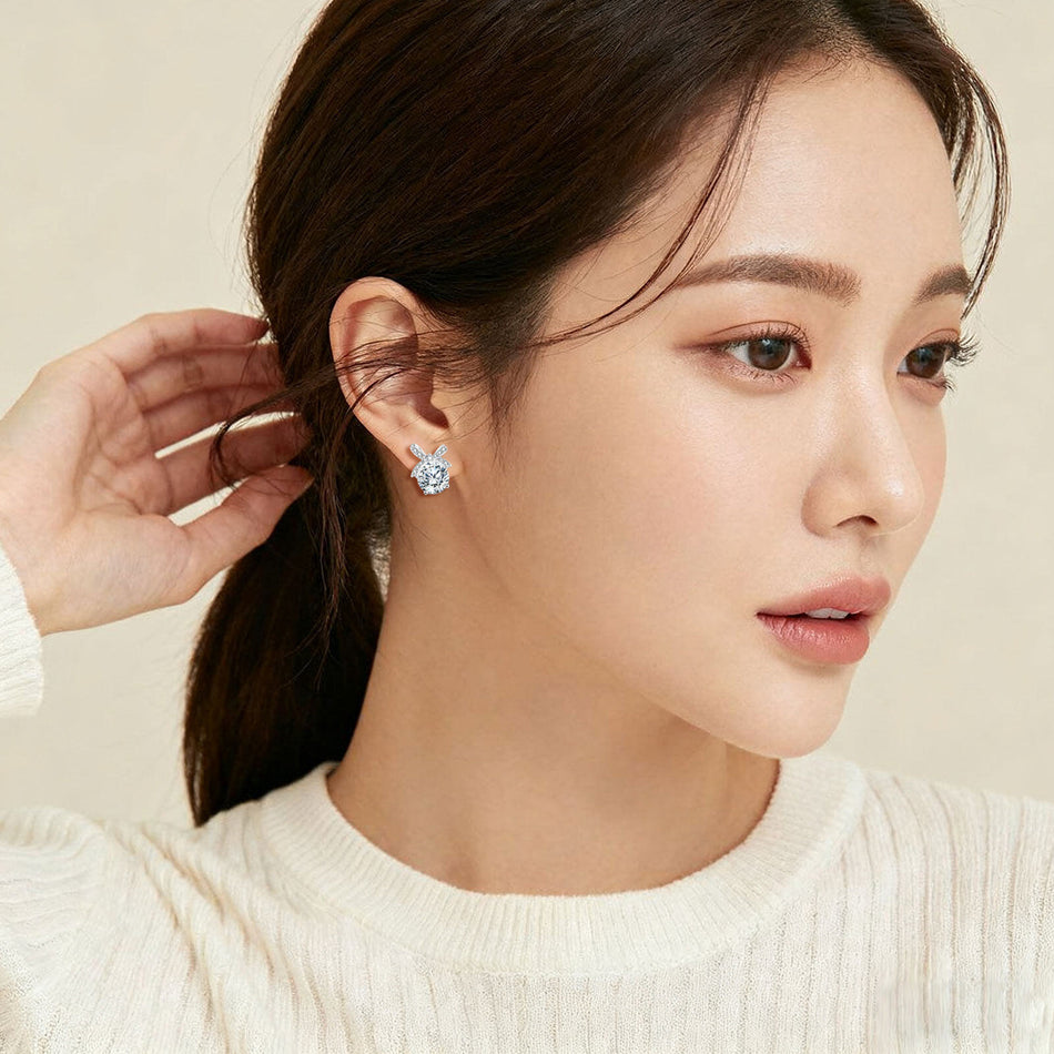 925 Sterling Silver Elegant Moissanite Bow Earrings In Sterling Silver