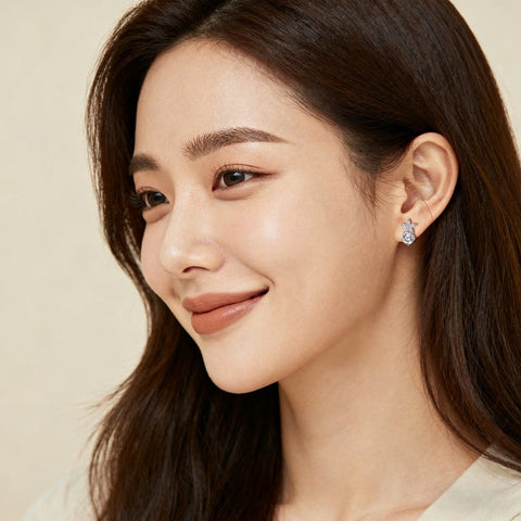 925 Sterling Silver Elegant Floral Moissanite Stud Earrings