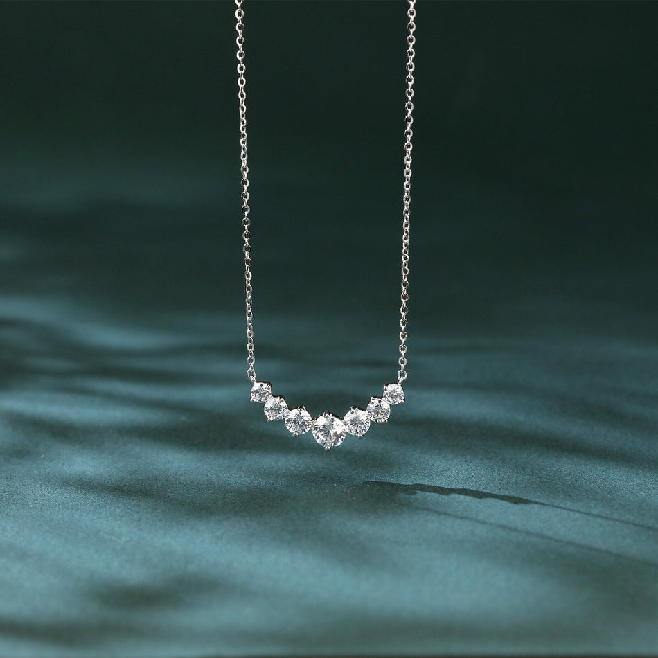 925 Sterling Silver Elegant Zircon Necklace With Classic Curved Design