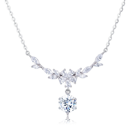 925 Sterling Silver Elegant Zircon Flower Necklace With Sparkling Silver Chain And Pendant