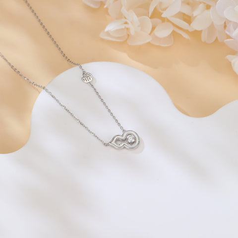 925 Sterling Silver Elegant  Moissanite Pendant Necklace With Delicate Chain And Charm