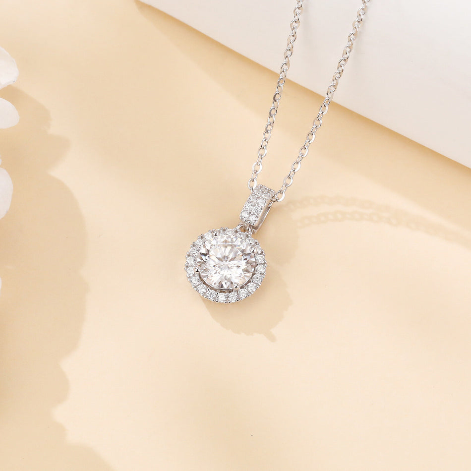 925 Sterling Silver Elegant Solitaire Moissanite Pendant With Plated with White Gold Chain Necklace