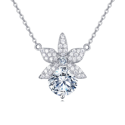 925 Sterling Silver Elegant Silver Flower Necklace With Moissanite Accent: Timeless Beauty For Any Occasion