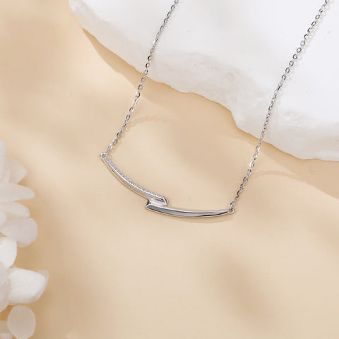 925 Sterling Silver Elegant Curved Moissanite Bar Necklace On Delicate Chain