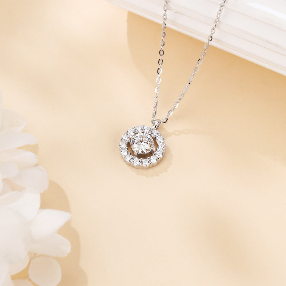 925 Sterling Silver Elegant Solitaire Moissanite Necklace In Plated with White Gold – Timeless Luxury Jewelry