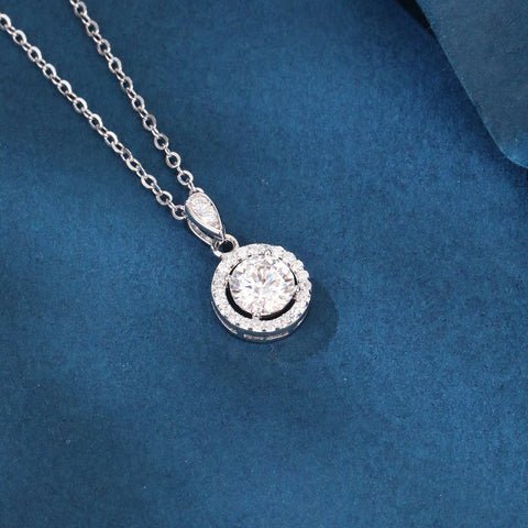 925 Sterling Silver Elegant Moissanite Pendant Necklace With Silver Chain And Classic Halo Design