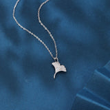 925 Sterling Silver Elegant Zircon Pendant Necklace With Delicate Silver Chain And Fan-design Accents