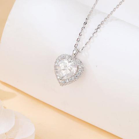 925 Sterling Silver Elegant Heart-shaped Moissanite Pendant Necklace In Plated with White Gold