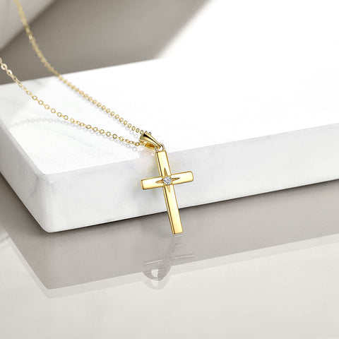 14K Gold Diamond Cross Pendant Necklace